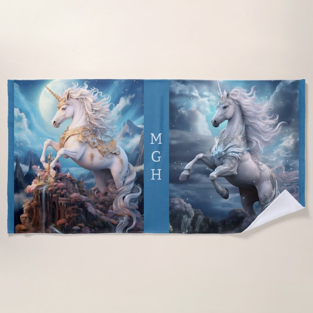 Custom Monogram Beautiful Unicorns Strandtuch (Vorderseite)