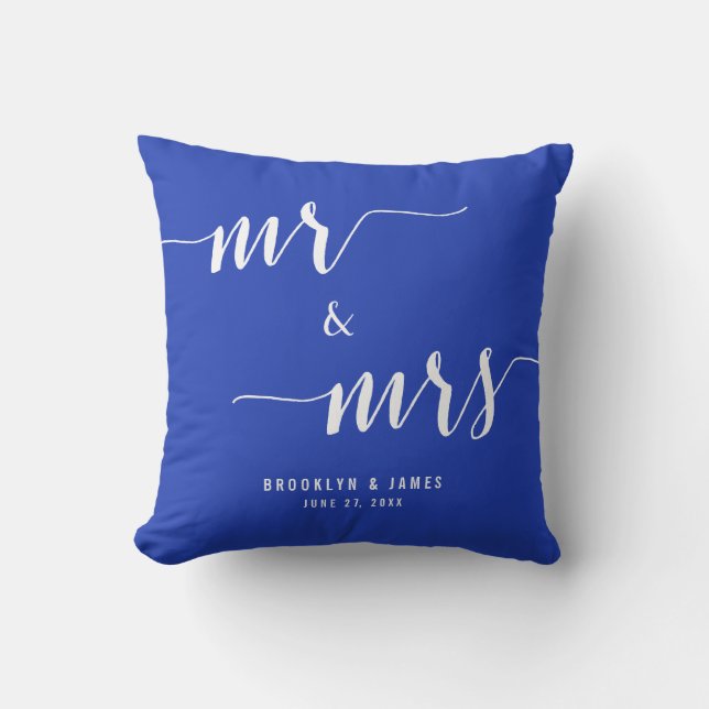 Custom Mr. und Mrs. Royal Blue Wedding Pillows Kissen (Vorderseite)