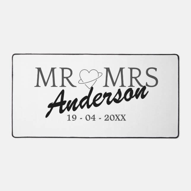 Custom Mr. und Mrs. Wedding Familiengeschenk Schreibtischunterlage (Vorderseite)