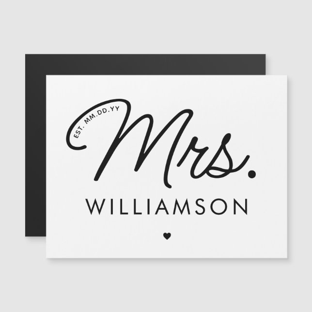 Custom Mrs. Est. Modernes, elegantes Script neu Magneteinladung (Vorne/Hinten)