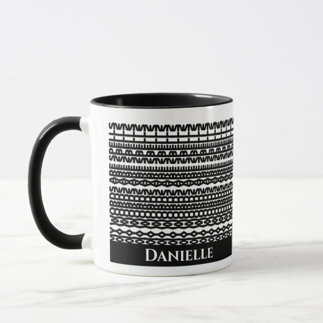 Custom Mug with Hidden Text in Geometric Pattern Tasse (Links)