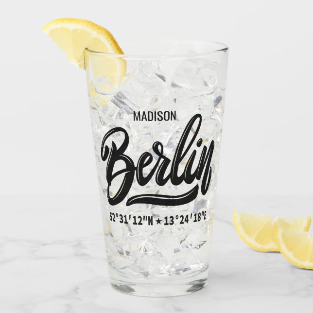 Custom Name Berlin Germany Coordinates Glas (Vorderseite Ice)
