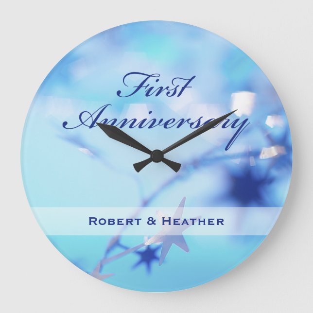 Custom Name, First Wedding Anniversary Sparkle Große Wanduhr (Vorderseite)