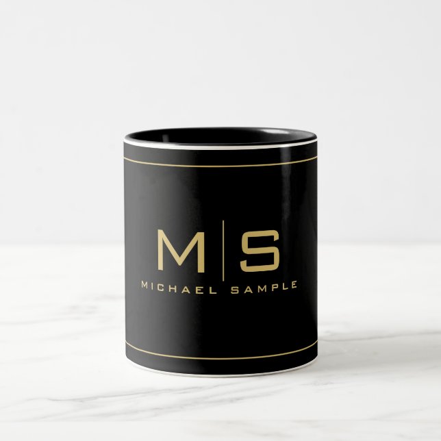 Custom Name Monogram Elegant Black And Gold Zweifarbige Tasse (Mittel)