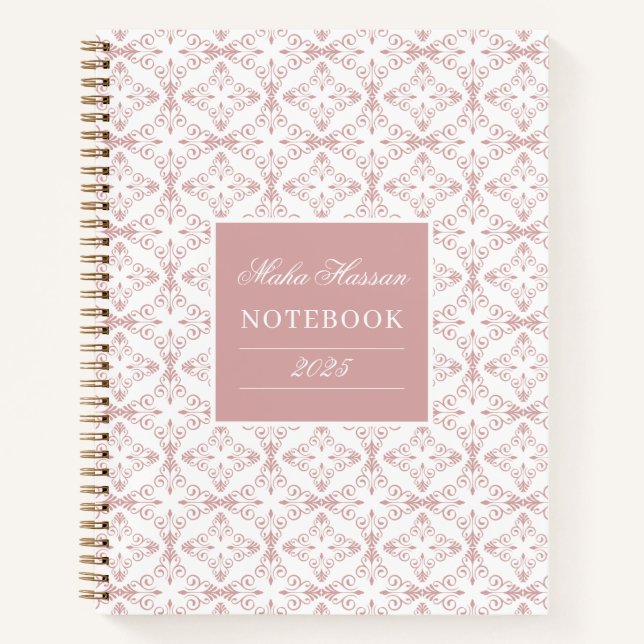 Custom Name & Year Dusty Rose Vector Pattern Notizbuch (Vorderseite)