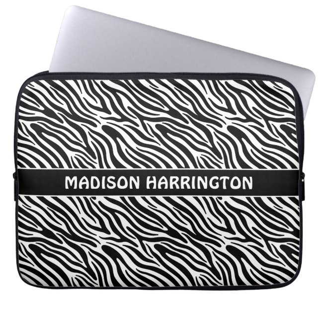 Custom Name Zebra Pattern Laptopschutzhülle (Vorderseite)