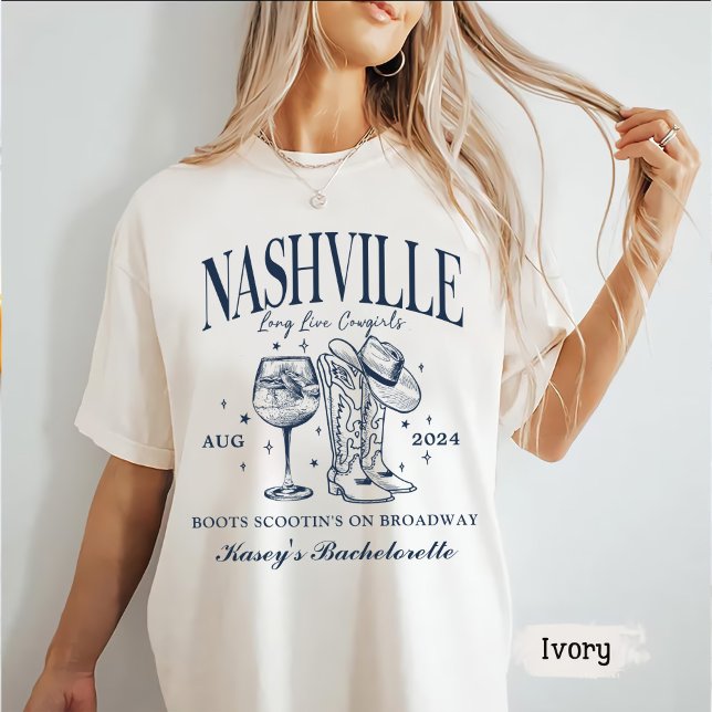 Custom Nashville Bachelorette Rodeo Cocktail T-Shirt (Von Creator hochgeladen)