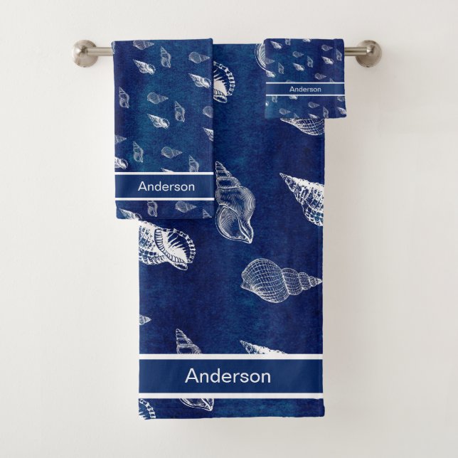 Custom Navy Wash White Nautical Seashell Badezimme Badhandtuch Set (Insitu)