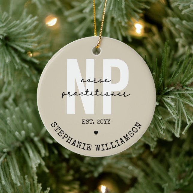 Custom Nurse Practitioner NP Abschluss Geschenk Keramik Ornament (Baum)