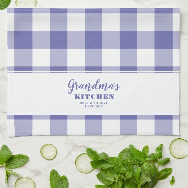 Custom Oma's Kitchen Periwinkle Blue Elegant Geschirrtuch (Gefaltet)