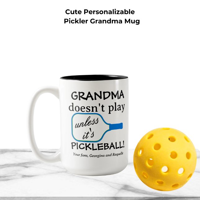 Custom Pickleball Grandma Funny Modern Typography Zweifarbige Tasse (Cute Personalizable Typography Pickler Grandma Two-Tone Mug)