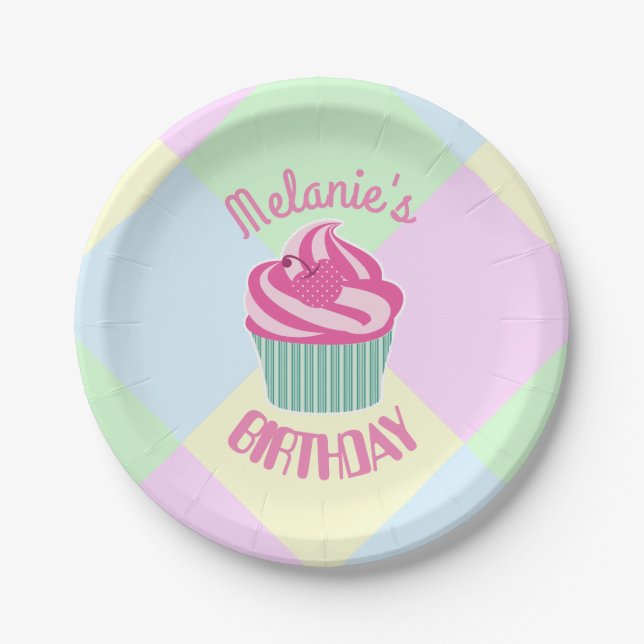 Custom Pink Birthday Cupcake Personalised Pappteller (Vorderseite)