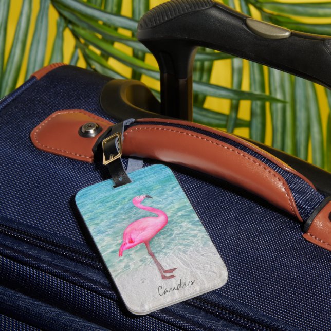 Custom Pink Flamingo Tropical Sandy Beach Modern Gepäckanhänger (Vorderseite Insitu 1)