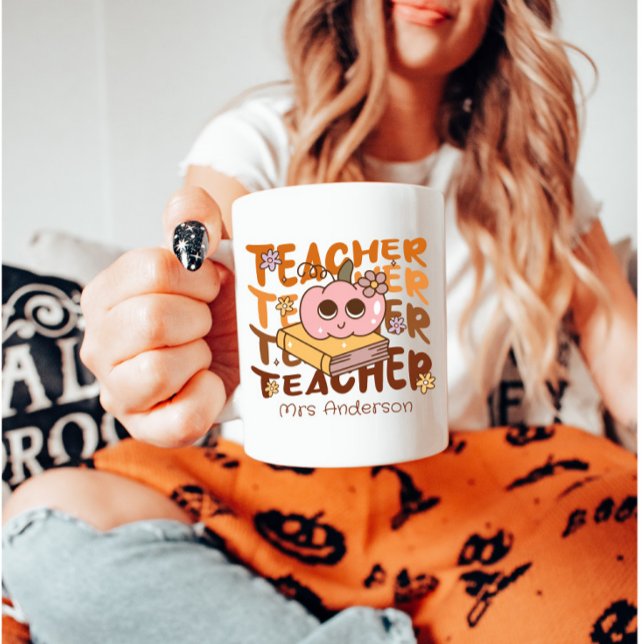 Custom Retro Fall Teacher - Halloween Pumpkin Kaffeetasse (Von Creator hochgeladen)