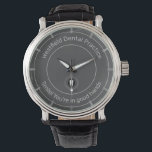 Custom Simple Dentist Orthodontist Office on Gray Armbanduhr<br><div class="desc">Ein beruflicher Weg, um Ihr Unternehmen zu fördern, ohne es zu versuchen. Ein einfaches Design mit Text oben und unten. Fügen Sie oben Ihren Praxisnamen hinzu, und fügen Sie einen kurzen Slogan oder einen Slogan über Ihr Zahnarztgeschäft ein. Auf grauem Hintergrund ist es eine großartige Farbe für Ihre Übung. Wenn...</div>