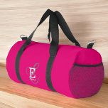 Custom Stylish Monogram Typografy Hot Pink Duffle Bag<br><div class="desc">Ein schönes, individuelles Duffle-Design mit einer eleganten, stilvollen Darstellung Ihres Namens und Monogramms mit klassischen Serifen und einer verzierteren Schriftzeichen-Typografie in ausgewogener und symmetrischer Form. Die drei Elemente verschmelzen mit einer ausgeklügelten Harmonie und kreieren Ihr eigenes Markenlogo. Hier mit einem trendigen, heißen rosa Hintergrund mit Monogrammelementen in weiß und grau...</div>