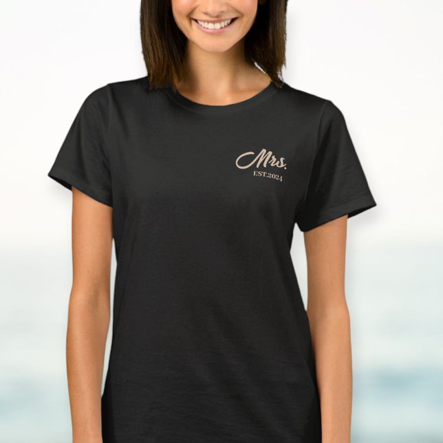 Custom  t-shirt Mrs., Future Mrs. (Créateur téléchargé)