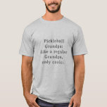 Custom Text Funny Grandpa Baseball T-Shirt<br><div class="desc">Funny Grandpa Basetballspieler Shirt! Speziell für die coolststen Grandpas da draußen, die Lieben spielen das Basketballspiel. Dieser lustige und einzigartige T - Shirt ist das ideale Geschenk für Ihren Lieblings-Opa. Mit einer benutzerdefinierten Textoption können Sie sie personalisieren, um sie noch attraktiver zu machen. Opa wird sein Shirt Liebe und kann...</div>
