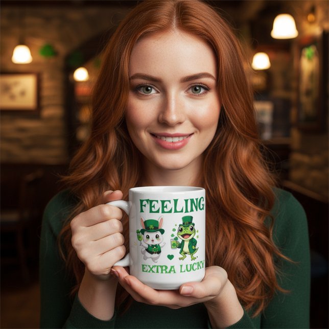 Custom Text St. Patrick's Day Frog and Bunny Kaffeetasse (Von Creator hochgeladen)
