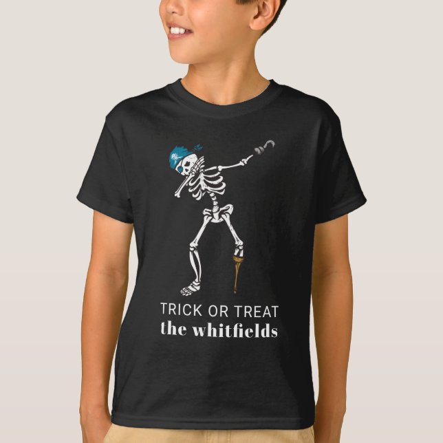 Custom Trick oder Treat Halloween Dabbing Pirate T-Shirt (Vorderseite)
