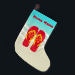 Custom Tropical Christmas Flip Flops Beach Urlaub Kleiner Weihnachtsstrumpf<br><div class="desc">Sie suchen nach einem tropischen Weihnachtsdekor? Verwenden Sie diese Flip Flops Weihnachts-Strümpfe,  um das Thema Set. Diese tropischen Strümpfe verfügen über ein Paar rote Sandstreifen und einen Platz für Ihren Namen. Für mehr tropische Weihnachtsdekorationen besuchen Sie die Erholung dieses Shops.</div>