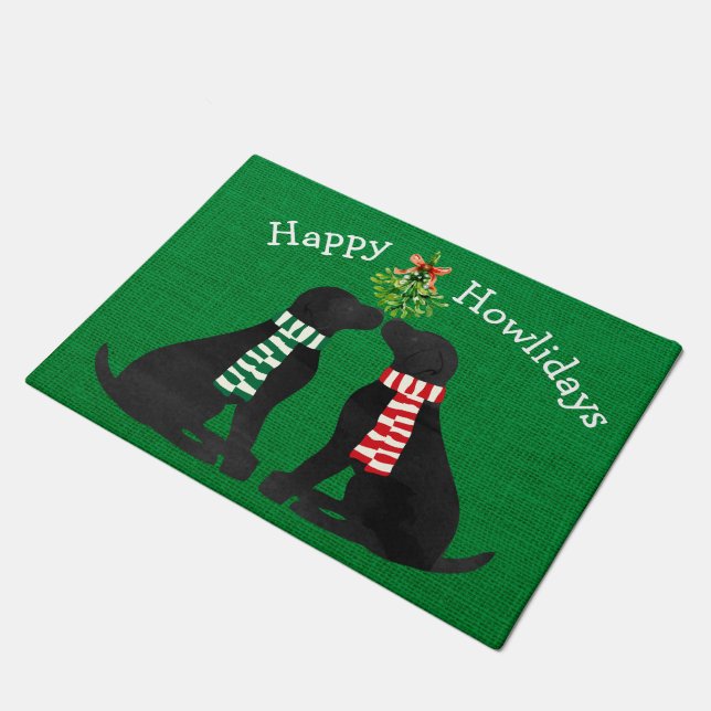 Custom Xmas Black Labradors Mistletoe Green Burlap Fußmatte (Schrägansicht)