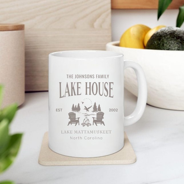 Customizable Lake House House Warming Gift Jumbo-Tasse (Customizable Lake House House Warming Gift Giant Coffee Mug)