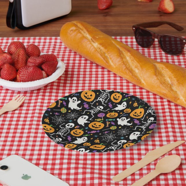 Cute and Creepy Skeletons For Halloween Pappteller (Picknick)