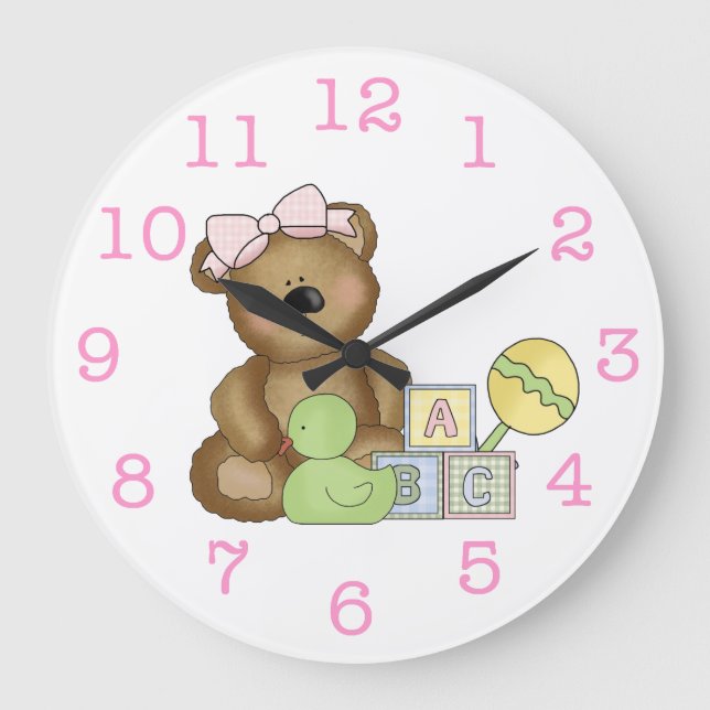 Cute Baby Girl Bear in Pink Bow+Rattle/Duck Große Wanduhr (Vorderseite)