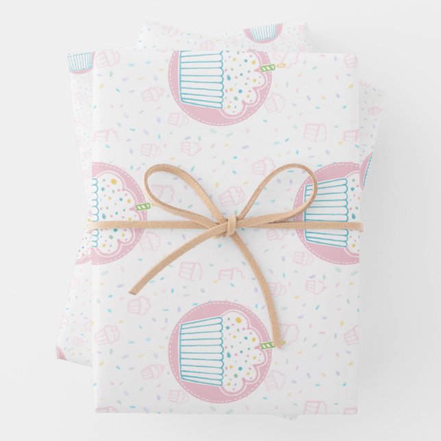 Cute Birthday Cupcake with Candle Geschenkpapier Set (Beispiel)