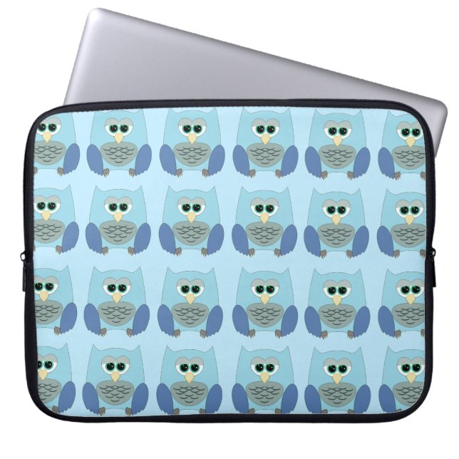 Cute Blue Owls Pattern Laptopschutzhülle (Vorderseite)