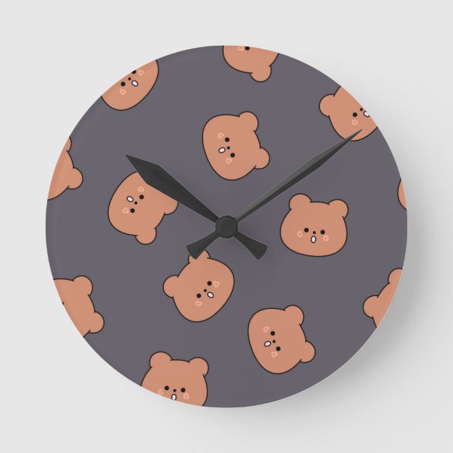 Cute Brown Teddy Bear Face Pattern Dark Blue Runde Wanduhr (Vorderseite)