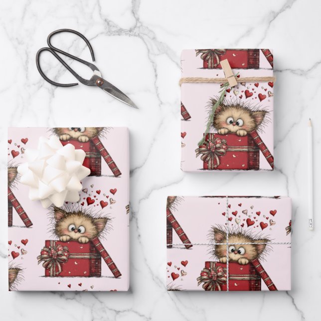 Cute Cartoon Kitten in a Box with Hearts Pattern Geschenkpapier Set (Vorderseite)