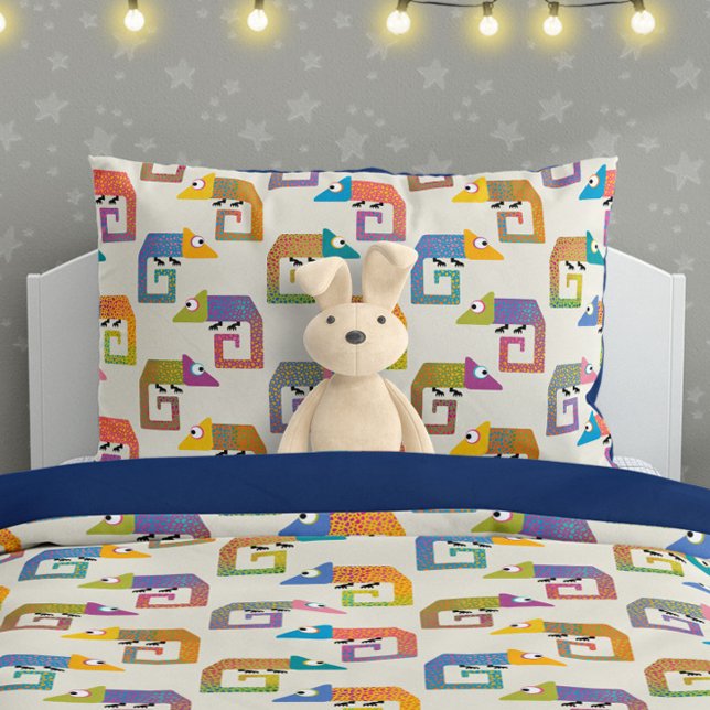 Cute Chameleon Pattern on Cream Kissenbezug (Von Creator hochgeladen)