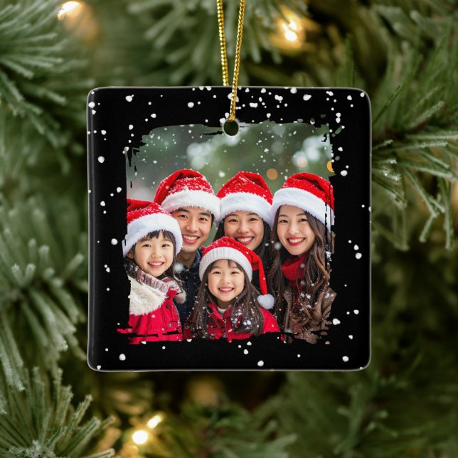 Cute Christmas Snow Family Photo Keramikornament (Baum)