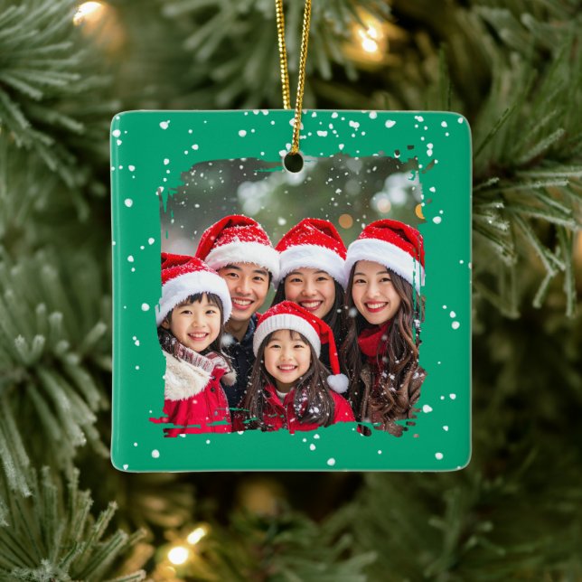 Cute Christmas Snow Family Photo Keramikornament (Baum)
