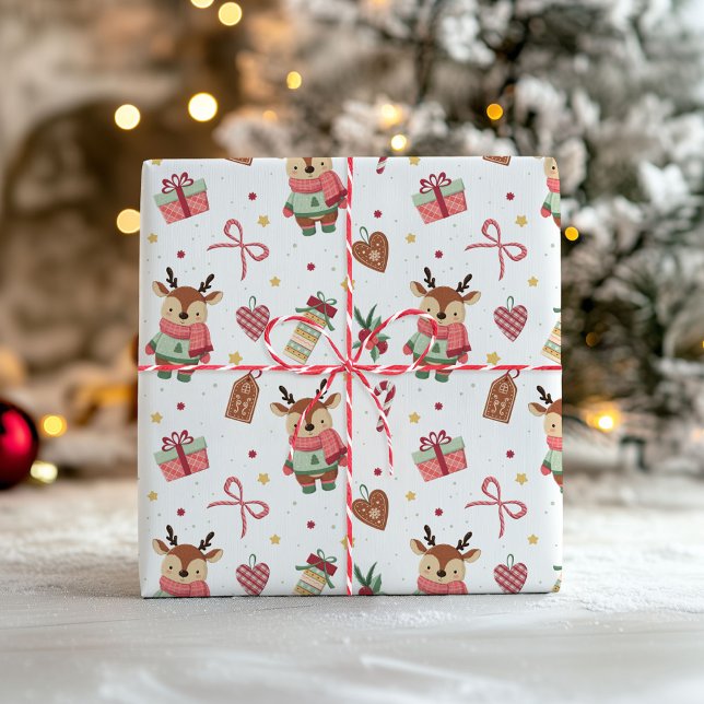 Cute Christmas Wrapping Paper With A Baby Deer  Geschenkpapier (Von Creator hochgeladen)