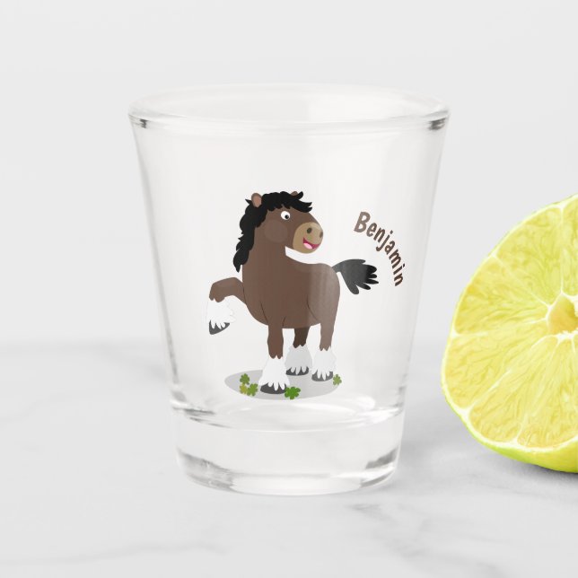 Cute Clydesdale draught horse cartoon illustration Schnapsglas (Vorderseite)