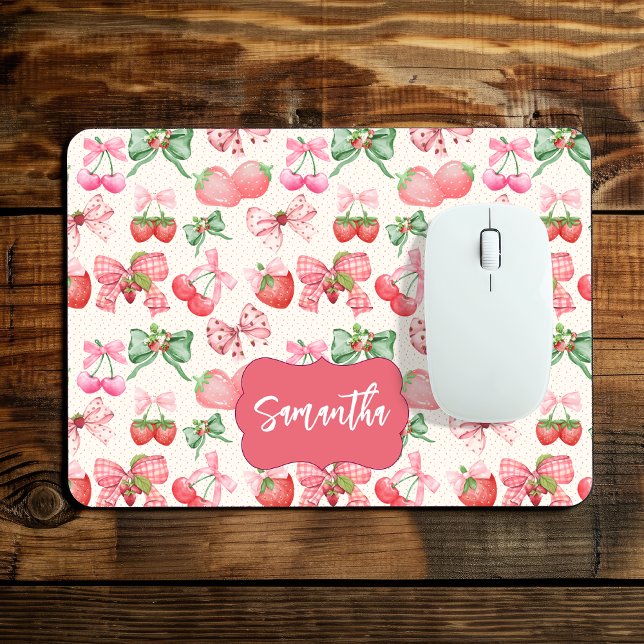 Cute Coquette aesthetic girly strawberry pattern Mousepad (Von Creator hochgeladen)