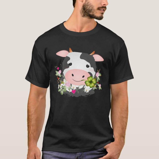 Cute cow with c leaf for farm fans  1 T-Shirt (Vorderseite)