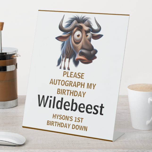 Cute Crazy Wildebeest Farm Theme 1st Birthday Sockelschild (In Situ)
