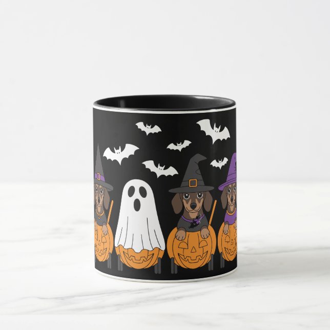 Cute Dachshunds Halloween Party Tasse (Zentrum)