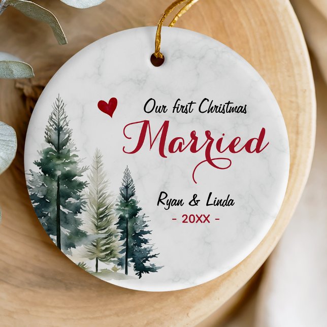 Cute first Christmas Married red heart Keramik Ornament (Von Creator hochgeladen)