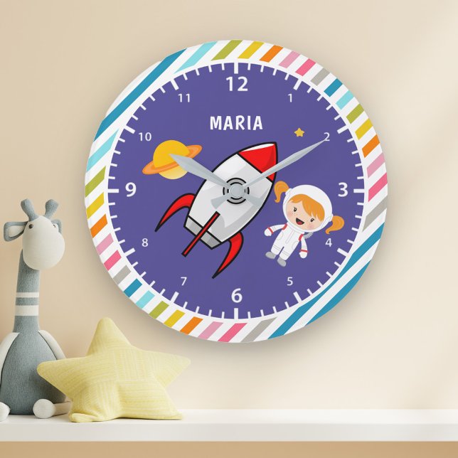 Cute Girl Astronaut Outer Space Rocket Kids Room Große Wanduhr (Von Creator hochgeladen)