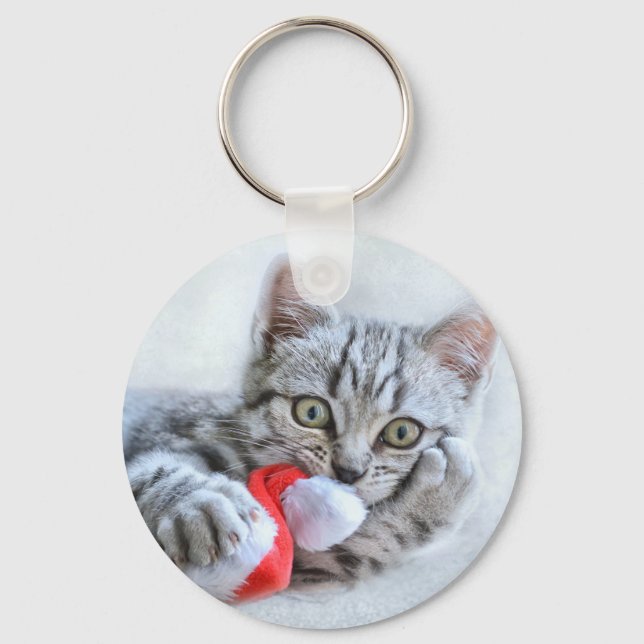 Cute Gray Tabby Cat w/ Christmas Hat Xmas Schlüsselanhänger (Vorderseite)