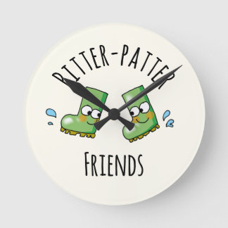 Cute Green Rainboots Pitter-Patter Friends Runde Wanduhr