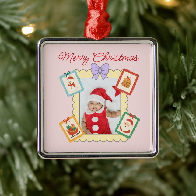 Cute Holiday Keepsake with Festive Pastel Frames  Ornament Aus Metall (Baum)