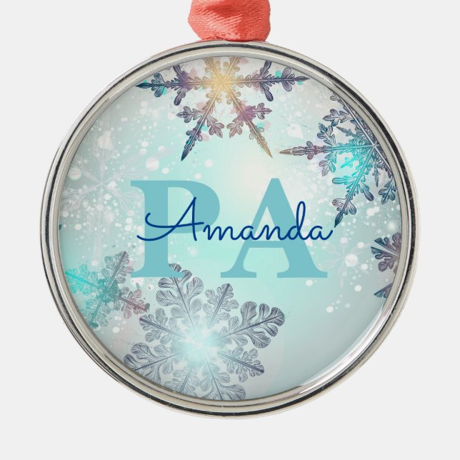 Cute Ice Blue Snowflake Personalized Name PA Ornament Aus Metall (Vorne)