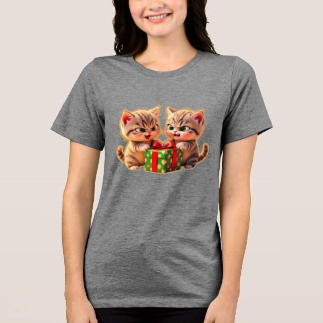 **Cute Kittens Fighting Over a Gift – Funny Christ Tri-Blend Shirt (Vorderseite)