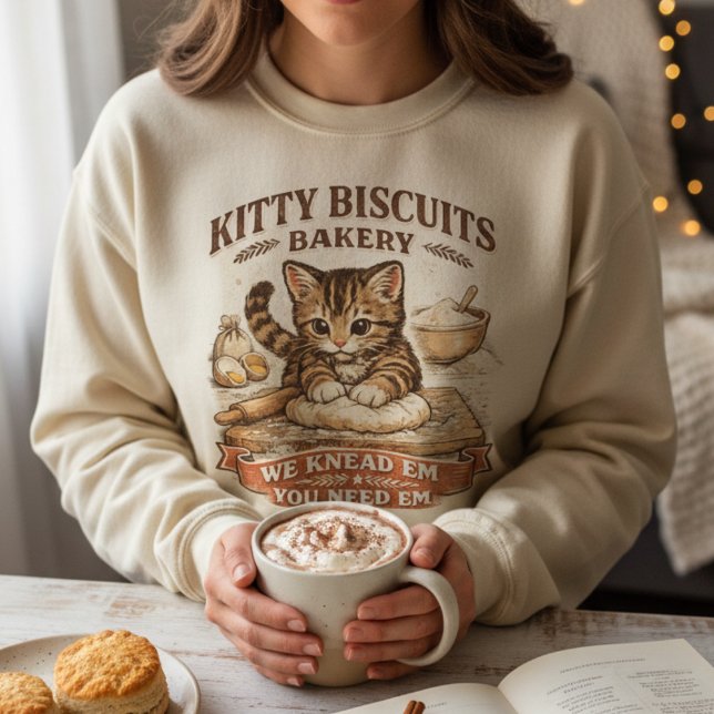 Cute Kitty Biscuits Bakery "We Knead 'Em" Pun  T-Shirt (Von Creator hochgeladen)
